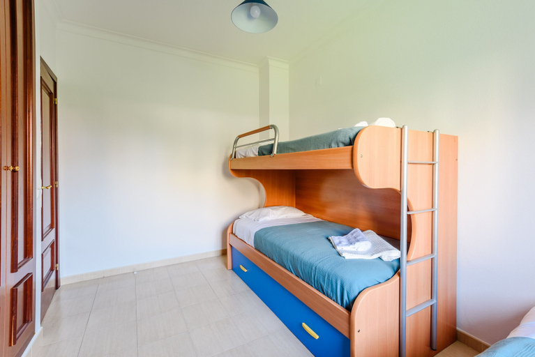 Others 4, Vilamoura Garden and Pool Apartment, Loulé