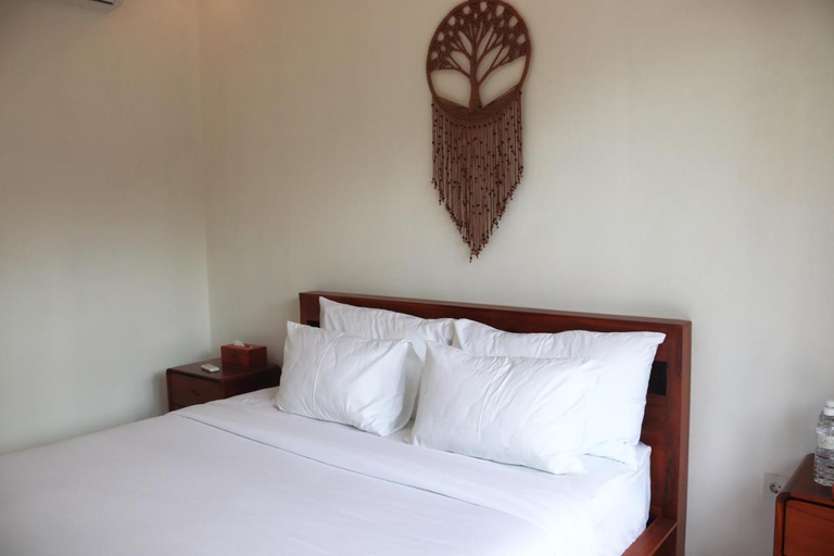 Others 4, Pitu Santi Stay, Gianyar