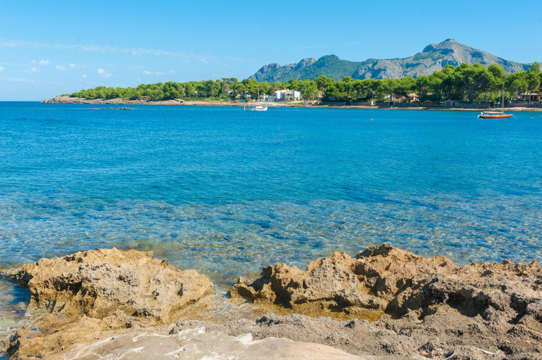 Others 3, VORAMAR - Chalet with sea views in Sa Marina (Alcudia). Free WiFi, Baleares