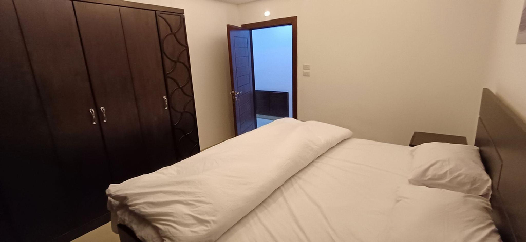 Others 5, Laperla Apartment, Na'oor