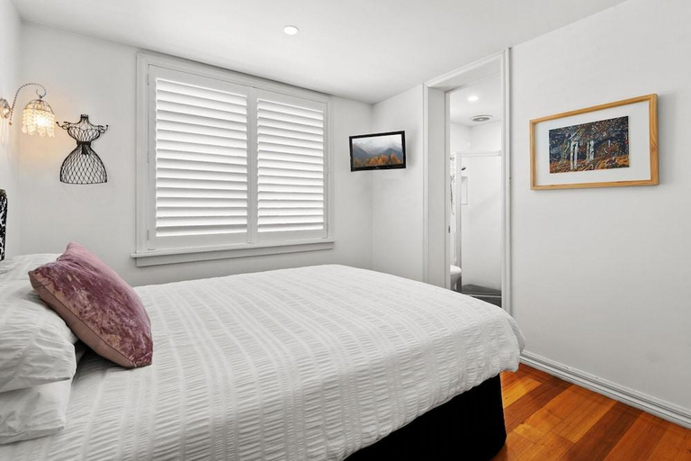 Bedroom 2, Convenient Apartment in heart of Carlton, Melbourne
