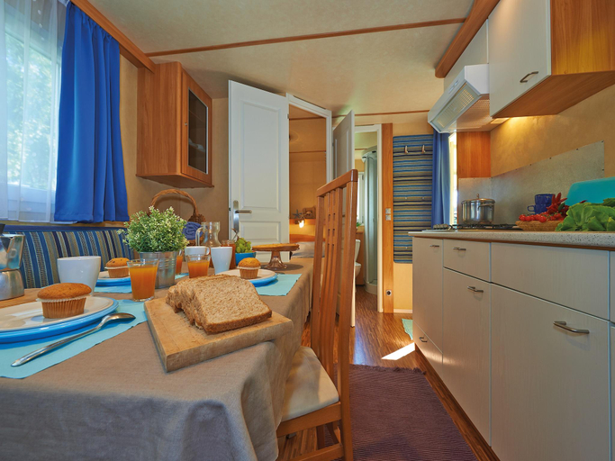 Others 2, Beach Chalet + Pool & Veranda, Caserta
