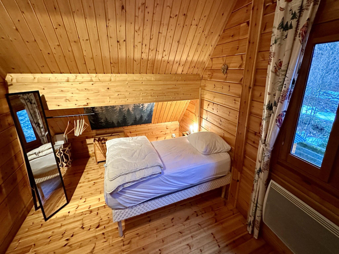 Bedroom 5, Breezy nook near the ski resort, Puy-de-Dôme