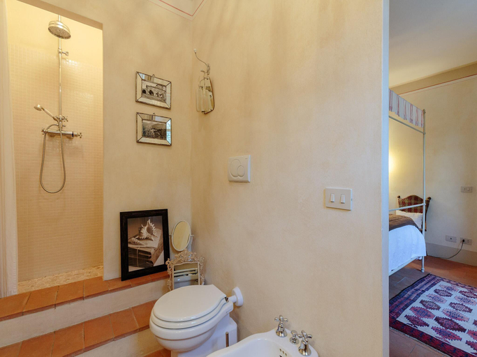 Bathroom 5, Villa in Camaiore with Pool & Tuscan Views, Lucca