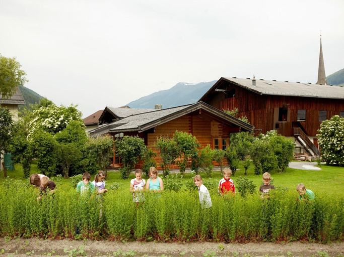 Others 4, Chalet in Jochberg with Sauna & Mountain Views, Zell am See