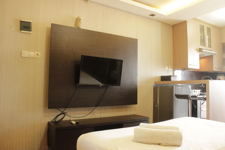 Bedroom 2, Strategic & Comfy Studio at Gateway Cicadas Apartment, Bandung