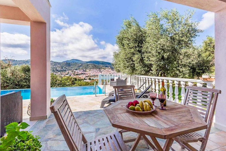 Others 5, Villa Revenio, Thessaly