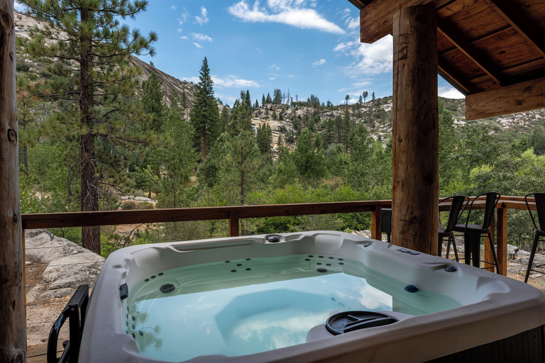 Others 1, Waterfall Retreat at Peppermint Falls, Tulare
