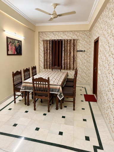 Food & Drinks, Sheela Homestay, Agra