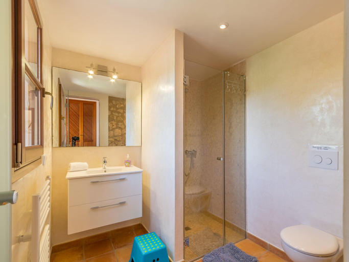 Bathroom 5, Can Revell villa with Pool & Jacuzzi, Baleares