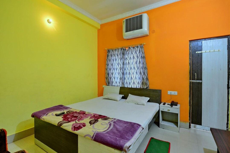 Bedroom 2, Hotel Meera Palace, Deoghar
