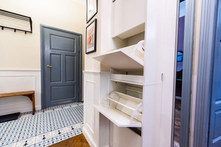 Others 5, Discover Krakow Apartments - 5 Borowickiej St - Studio next to Opera and Unity Centre, Kraków City