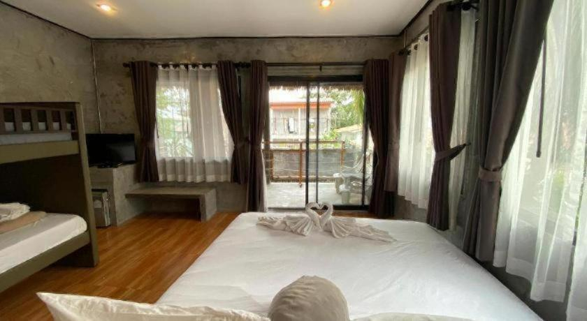 Bedroom 2, Koh Mook De Tara Beach Resort, Kantrang