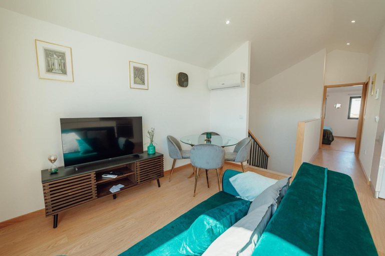 Others 2, MODERN STYLISH APARTMENT III, Porto