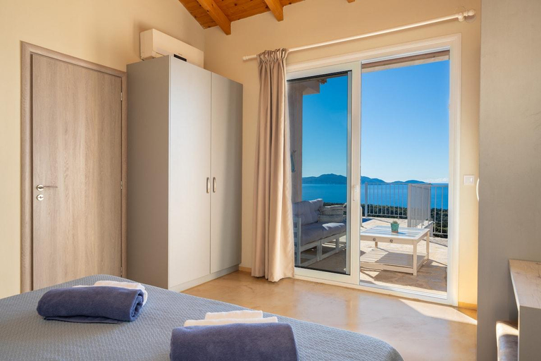 Others 5, Villa Dioni, Ionian Islands