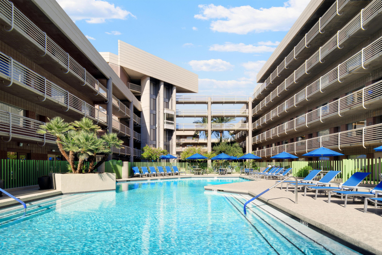Sport & Beauty 2, DoubleTree Suites by Hilton Phoenix, Maricopa