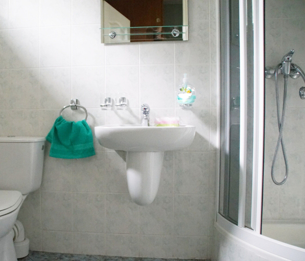 Bathroom, Holiday Home Zgorzale by Lake Radunskie, Kartuzy