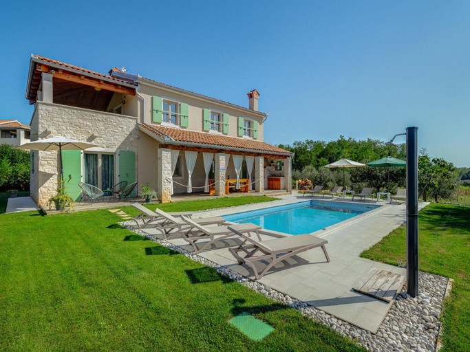 Others 4, Villa in Srebrnići with Pool near Marea Beach, Višnjan