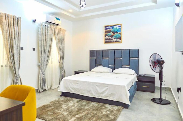 Others 3, Carter's Luxury Apartment, Eti-Osa