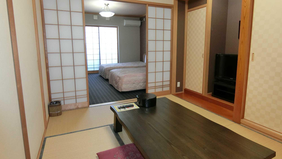 Others 4, Minshuku Inn Yurakuan Miyazaki, Miyazaki
