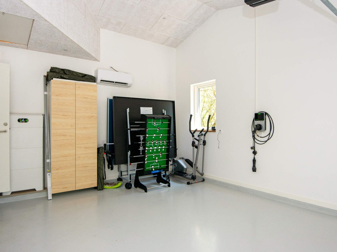 Others 4, 4 Star Holiday Home in Oksbol, Varde