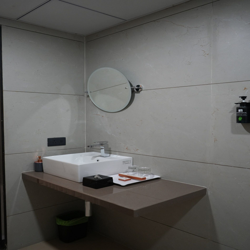 Others 5, Hotel Serenova Pune, Pune