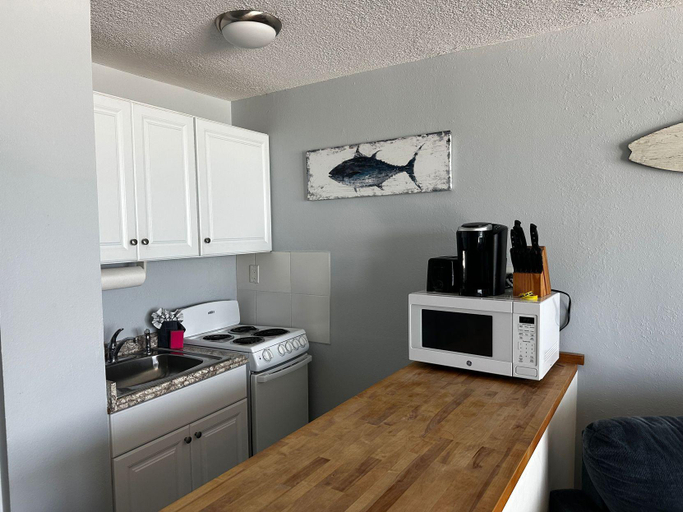 Others 2, Beach Front Ocean View Condo - Top of the Gulf 615, Bay