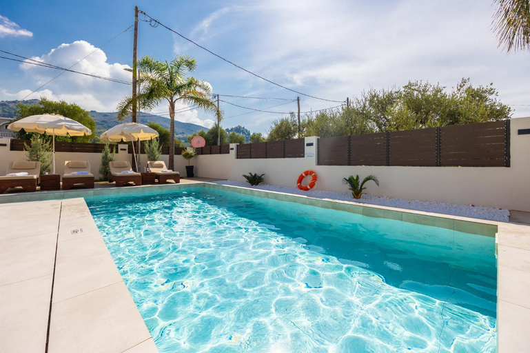 Others 5, Villa Infinity Ena, Ionian Islands