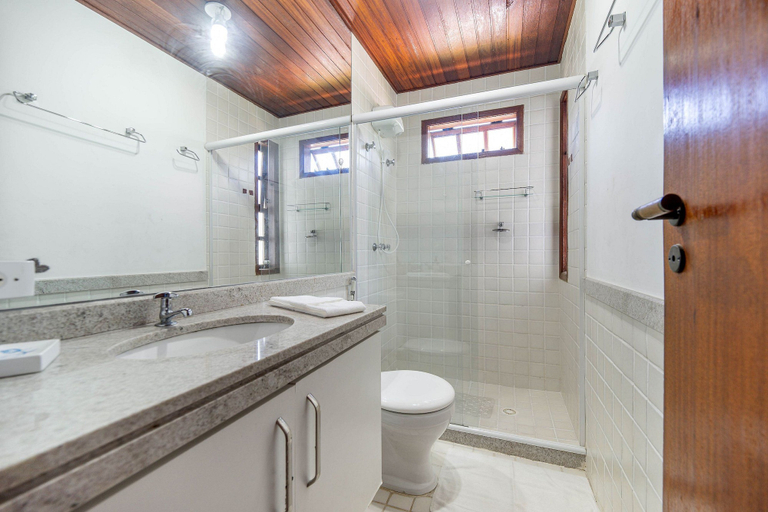 Bathroom 3, Bz49 Casa 350m da praia Condomínio, Armação dos Búzios
