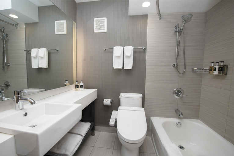 Bathroom 5, Coast Prince George Hotel, Fraser-Fort George