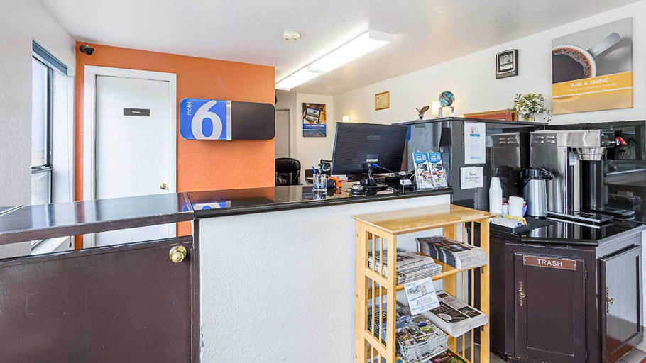 Others 1, Motel 6 Gold Beach, OR, Curry