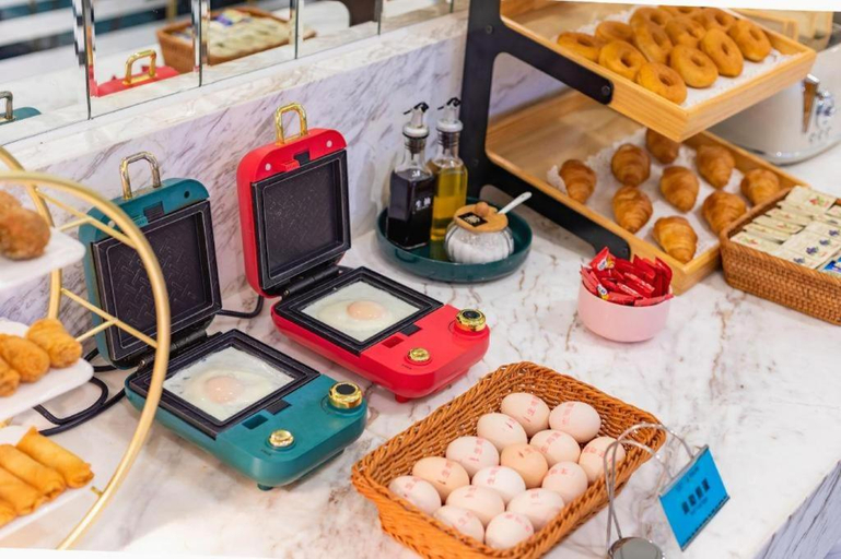 Food & Drinks 5, Xana Lite Jiangmen Yingbin West, Jiangmen