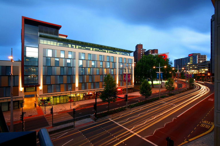 Exterior & Views 2, Premier Inn Bristol City Centre - Cabot Circus, Bristol