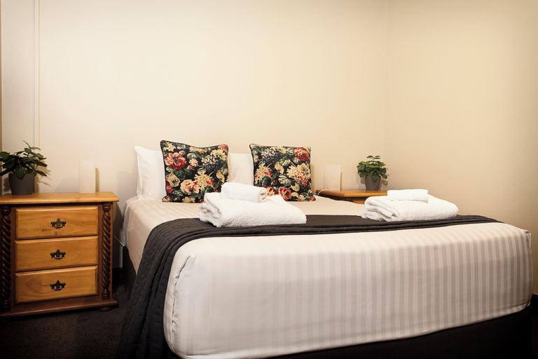 Bedroom 3, Esk Grand Hotel, Esk