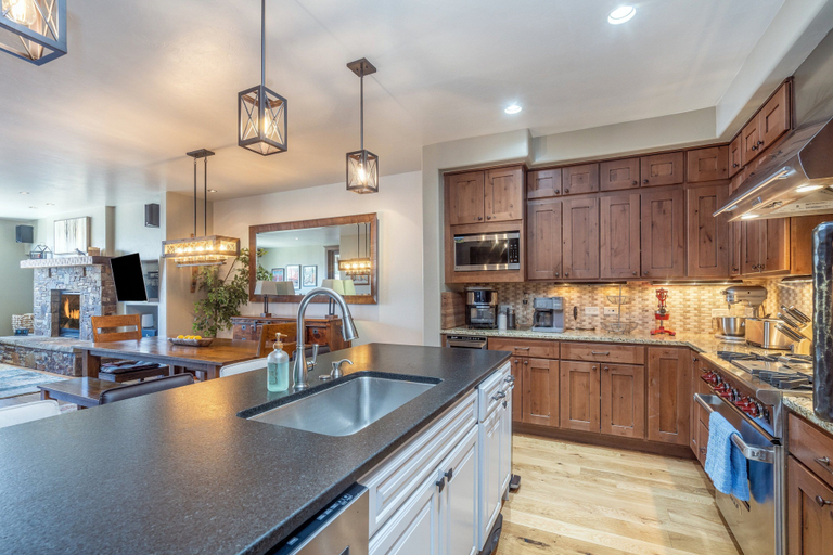 Others 4, Slopeside Reserve 2 Bedroom Condo, San Miguel
