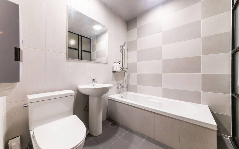 Bathroom, Bundang (Seohyeon) Hotel & U, Seongnam