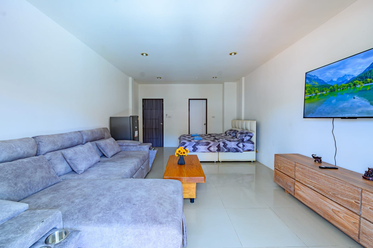 Others 3, R&B hostel apartments and sports bar, Ko Samui