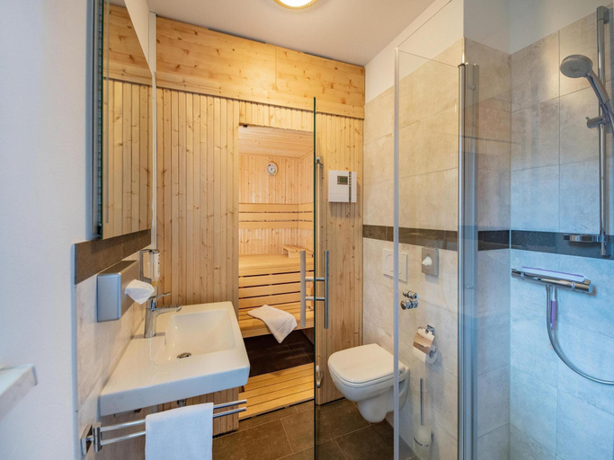 Bathroom 3, Chalets am Diemelsee in Heringhausen, Waldeck-Frankenberg