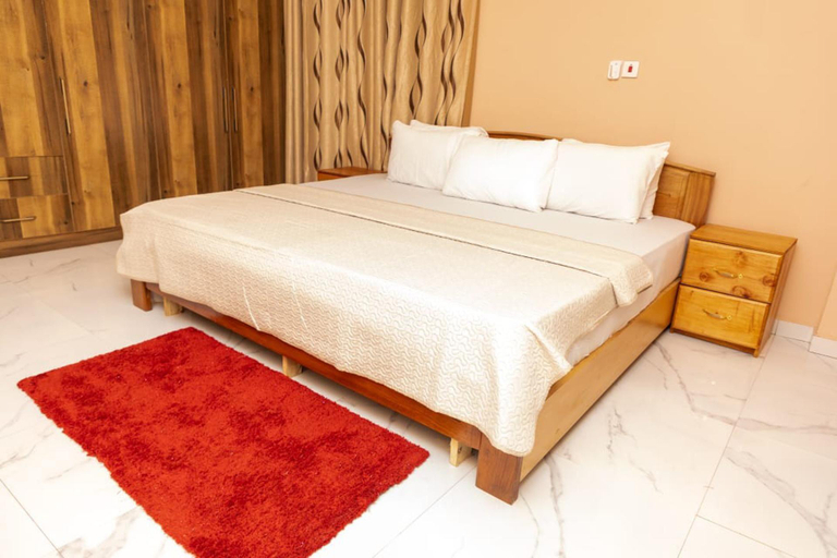 Others 3, Executive Two Bedroom Apartment in Accra, Accra