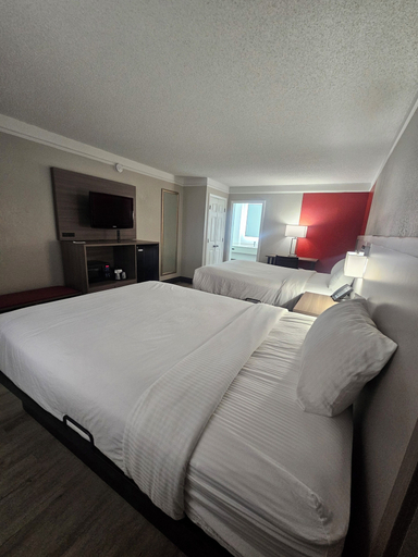 Bedroom 3, Ramada by Wyndham Westminster Denver, Adams
