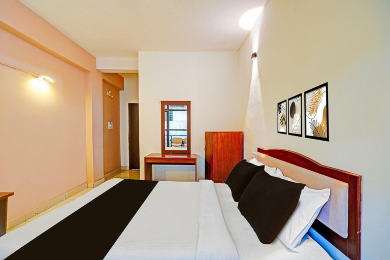 Others 5, Deluxe Hotel Raj, Kodagu