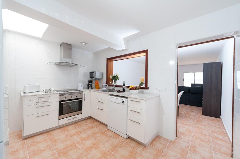 Others 5, VORAMAR - Chalet with sea views in Sa Marina (Alcudia). Free WiFi, Baleares