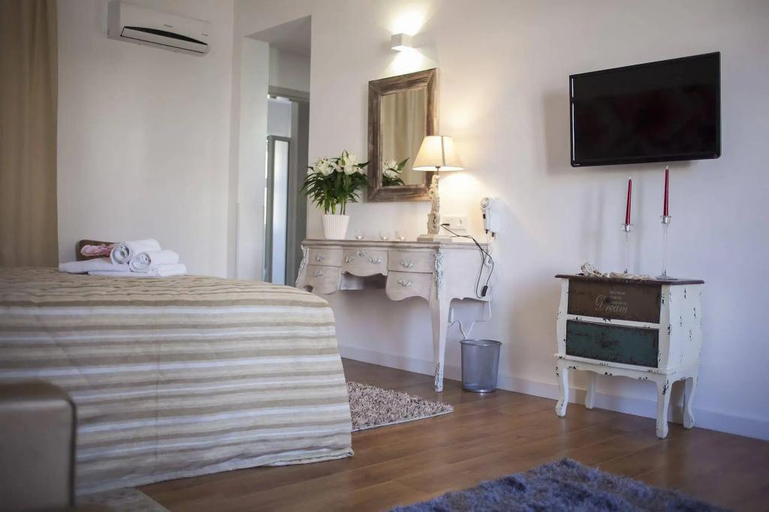 Bedroom 2, Operetta House, Larnaca