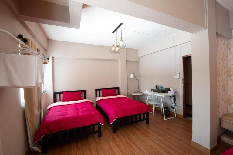 Bedroom 4, The Lin Fifty, Khlong Toey