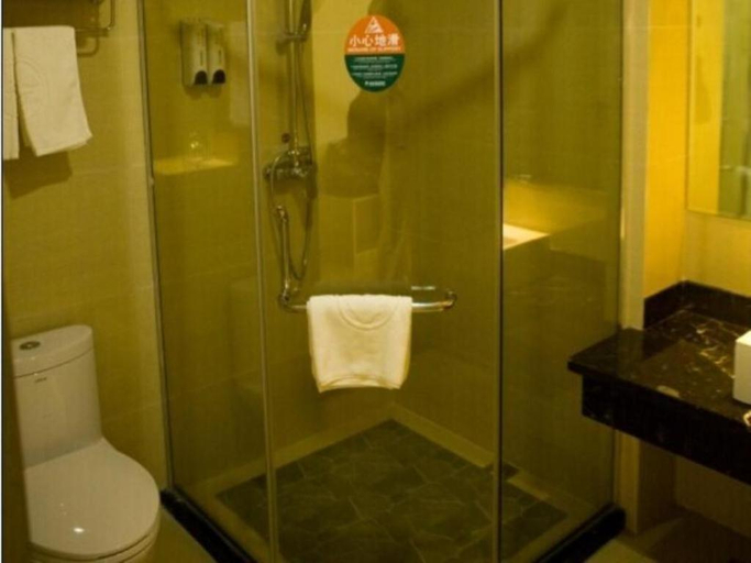 Bathroom, GreenTree Inn Xiangshan Transportation Center Bai Hua Road, Ningbo