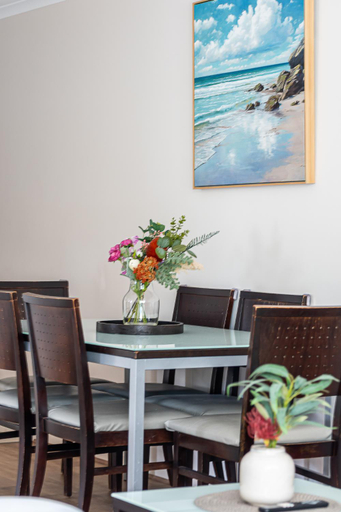Food & Drinks 5, Merivale stay in South Brisbane two beds two baths one parking, Brisbane