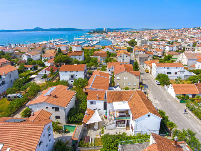 Others 3, Apartment and Room Ivica, Vodice