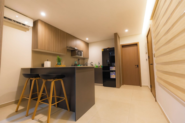 Others 5, Beaufort Ridge, Accra