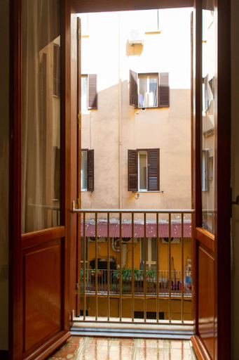 Others 4, Domus Candia, Rome