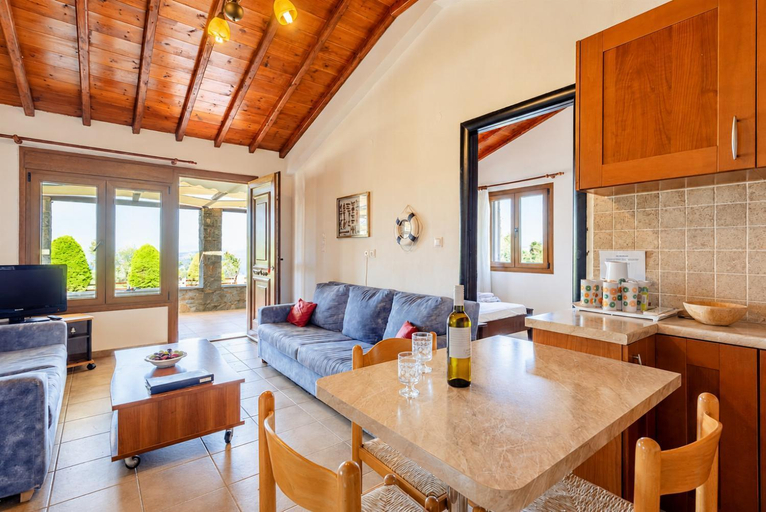 Others 5, Villa Katerina Private Pool, Sea Views, A/C, WiFi, Thessaly